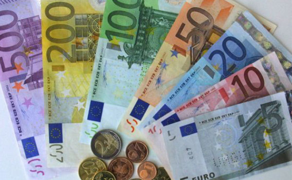 Järgmisel-aastal-kasvab-õpetaja-miinimumpalk-800-euroni.jpg