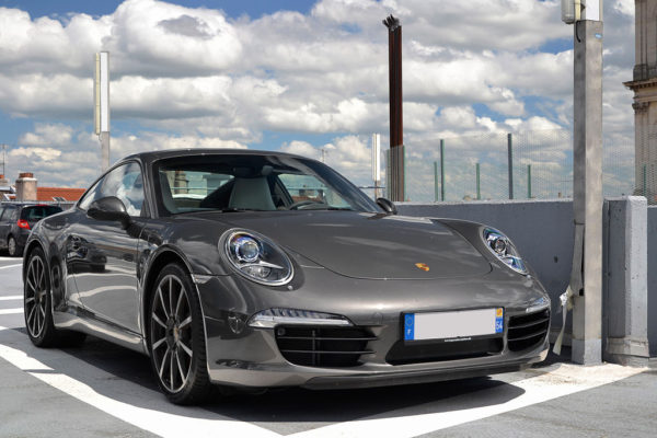 Porsche_911_Carrera_S.jpg