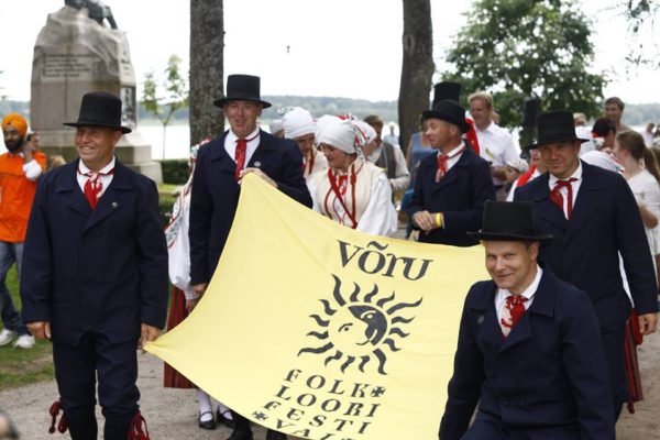 Võru-folkloorifestival-jagab-sel-korral-heldelt-rikkust.jpg