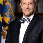 Toomas-Hendrik-Ilves_ametlik_portree_Vabariigi-Presidendi-Kantselei.jpg