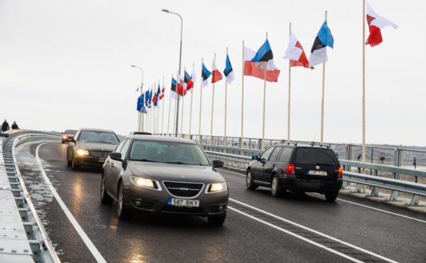 AASTA-TEGU-2015-Tartu-aasta-tegu-2015-on-Ihaste-silla-ja-idaringtee-teise-etapi-ehitamine.jpg