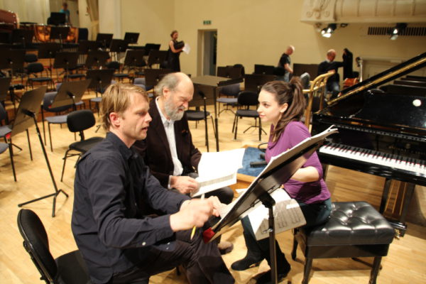 Foto-Proov-2.-mail-Estonia-kontserdisaalis.-Bas-Wiegers-Arvo-Pärt-Olga-Scheps.jpg