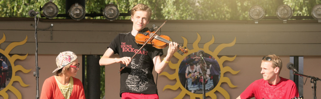Festival tuli öösel Võrru jutulõnga kerides