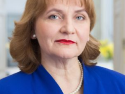 Sotsiaalkaitseminister-Helmen-Kütt.png