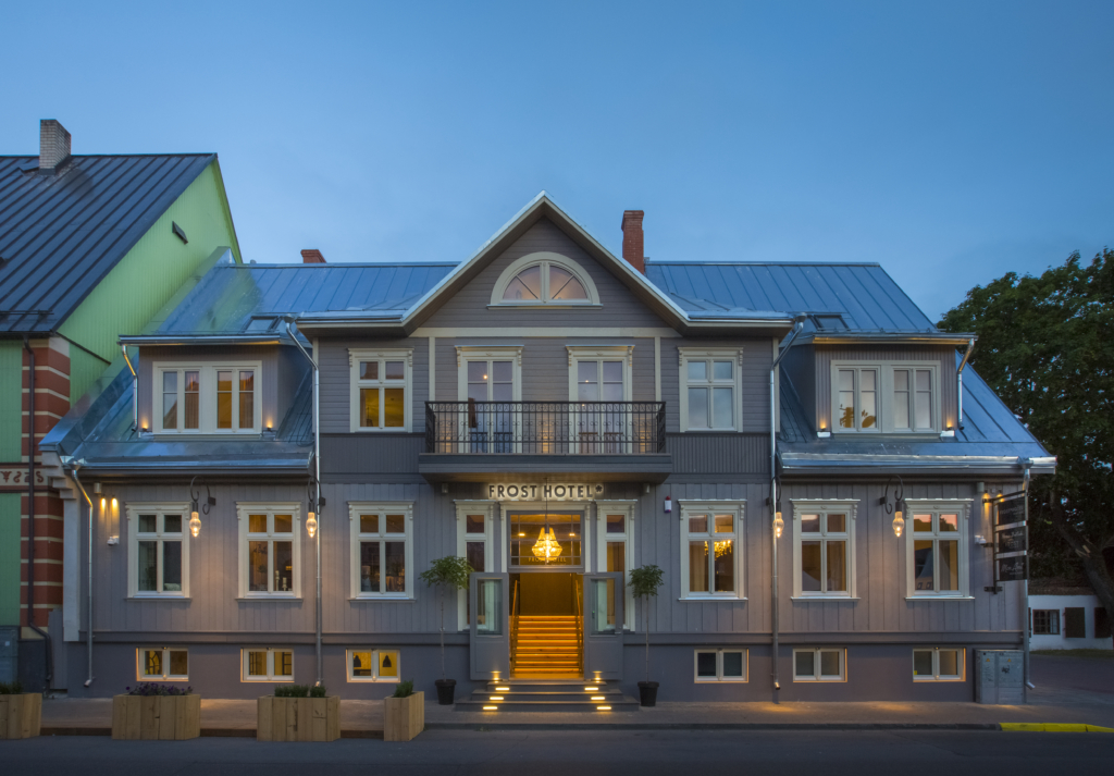 TUNNUSTUS! Eesti parim Boutique hotell on “Frost”