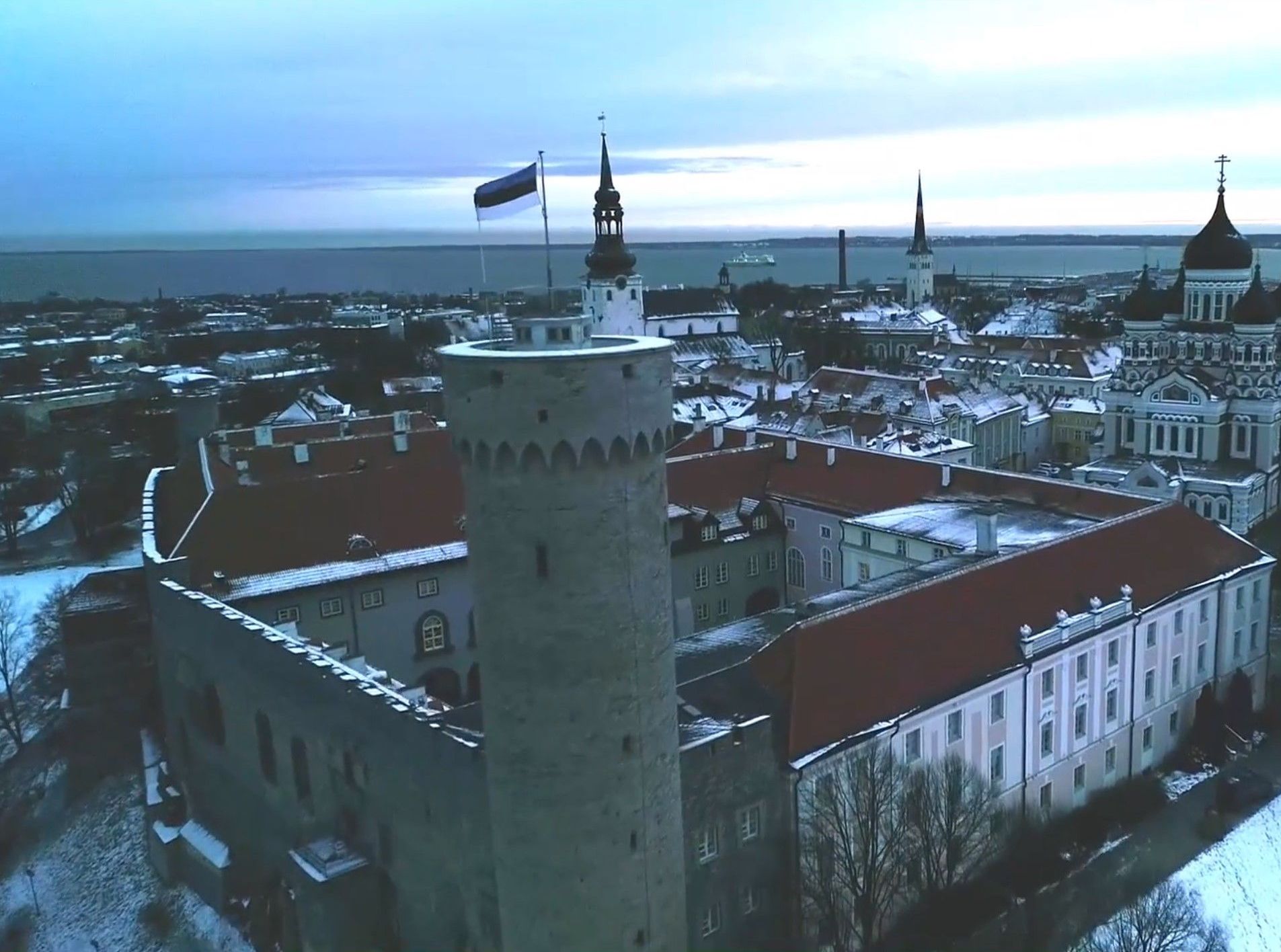 VIDEO! Eesti Vabariigi 100. sünnipäeva hommik algab riigilipu piduliku heiskamisega