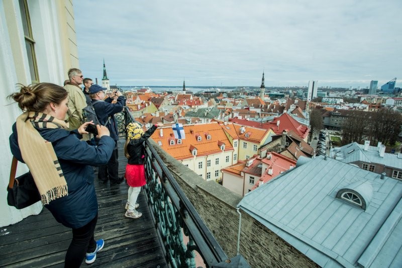 Õpilased võistlevad Tallinna südalinnas orienteerumismängus