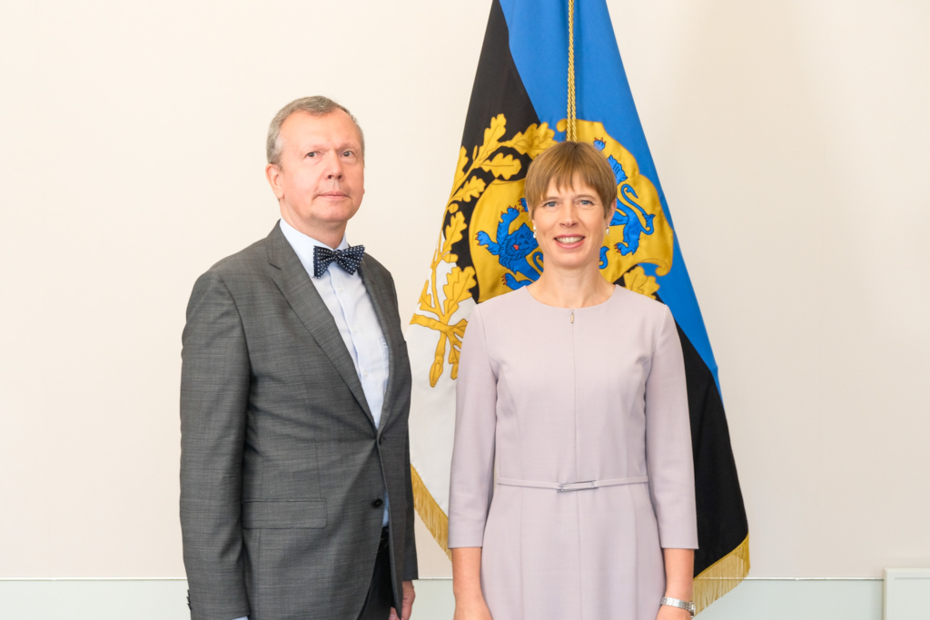 President Kersti Kaljulaid andis Eesti suursaadikutele üle volikirjad