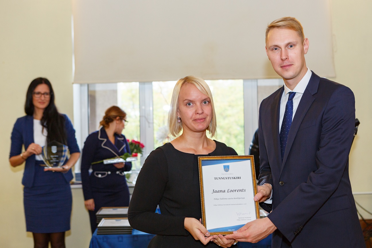 Põhja-Tallinna aasta kooliõpetaja tiitli sai Kalamaja Põhikooli klassiõpetaja Jaana Loorents