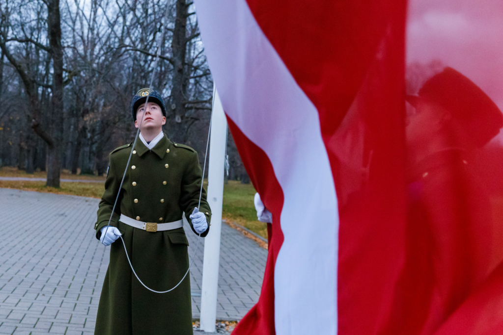 PALJU ÕNNE LÄTI! President Kaljulaid Läti 100. aastapäeval: aeg on meid kokku kasvatanud ja tugevaks teinud