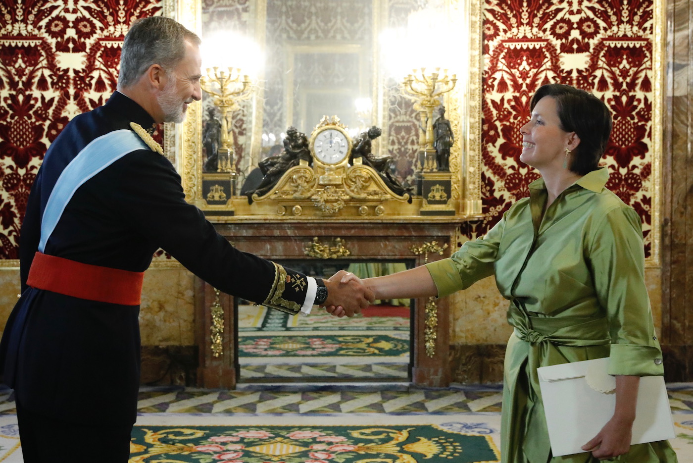 Eesti suursaadik Hispaanias Mariin Ratnik andis volikirja kuningas Felipe VI-le