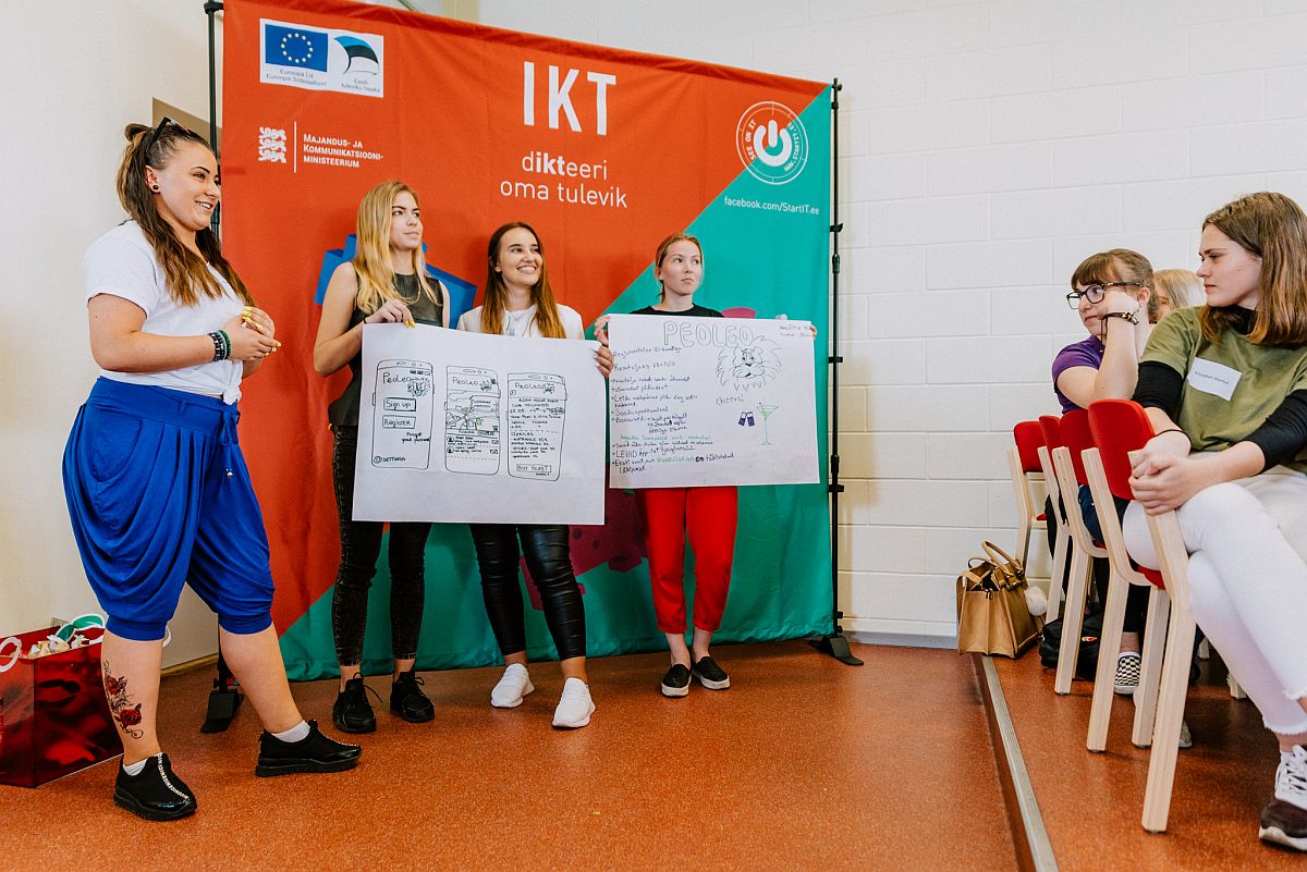 Telia ja Eesti Energia õpetavad Narva koolitüdrukutele digitootedisaini