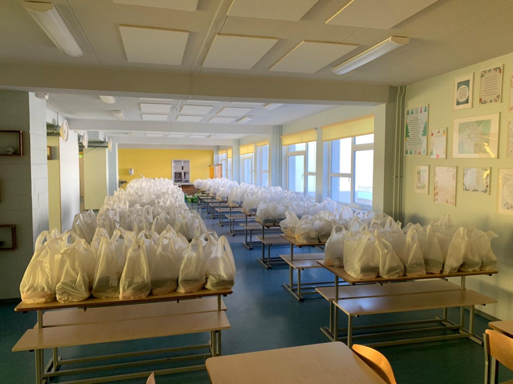 TOIDUPAKID I Tallinnas sai täna koolilõuna toidupaki enam kui neljandik õpilastest