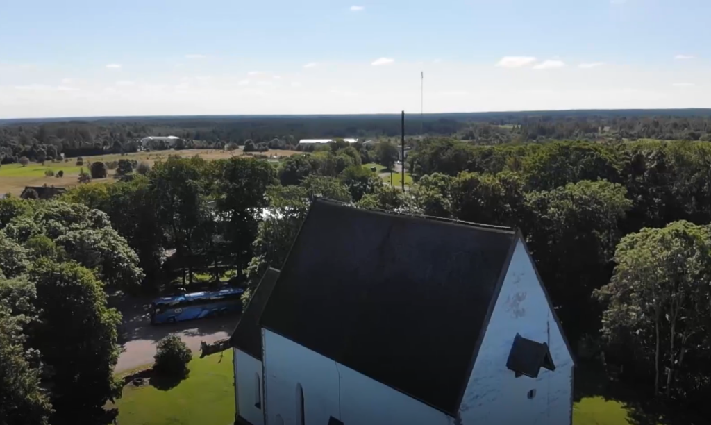 VIDEO I Peapiiskop Urmas Viilma tegi Muhus ja Saaremaal giiditööd