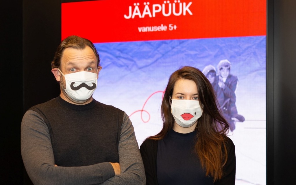 PUBLIKUMASK I Eesti Noorsooteater kutsub külastama teatreid isikupärastatud maskides
