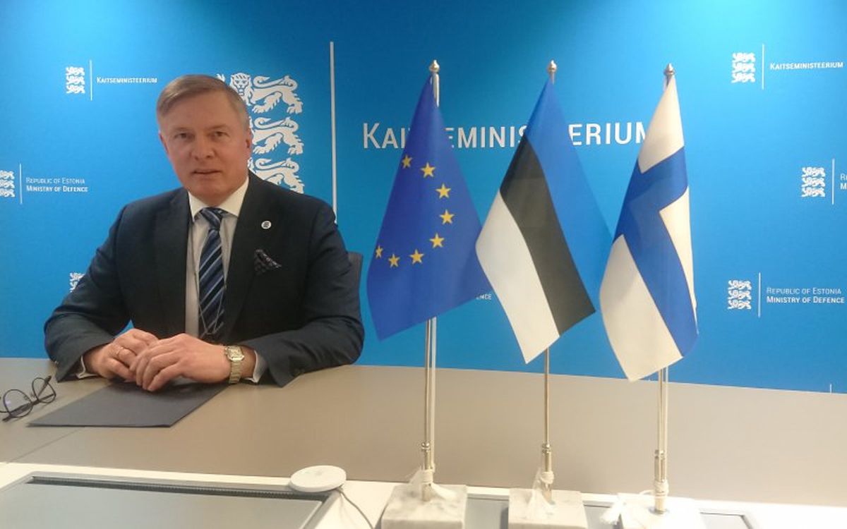 ÜLIOLULINE PARTNER I Kaitseminister Kalle Laanet arutas koostööd Soome kaitseministriga
