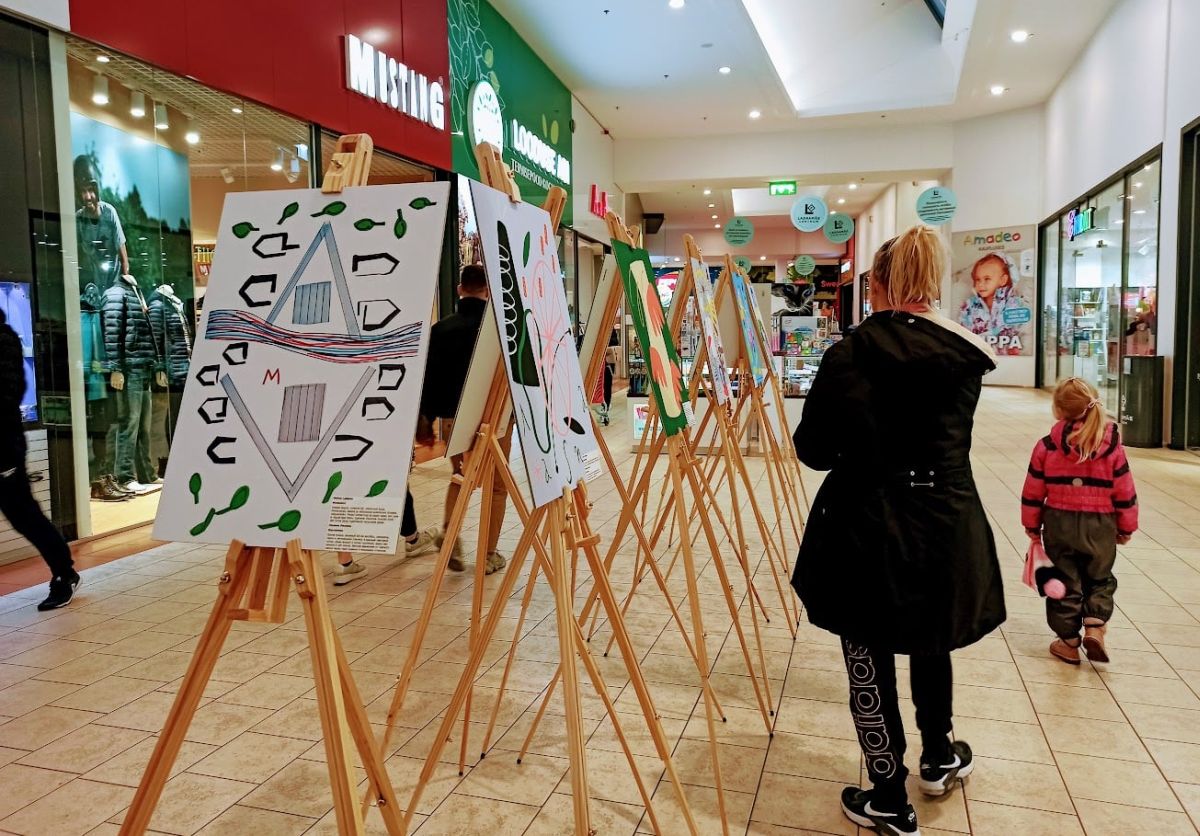 Kunstnikud maalisid plakatid Lasnamäe linnaosade kohta