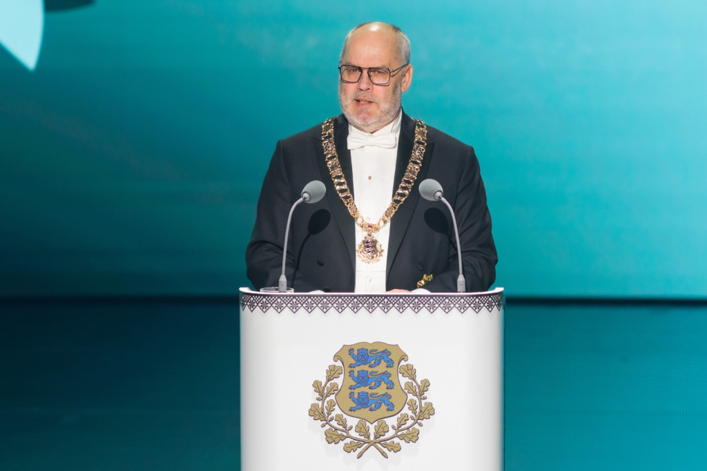 President Karis Riigikogus: isegi kriisiolukorras ei tohi hakata painutama õigusriiklust