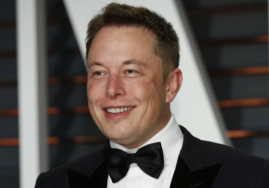 UKRAINA RAHVA TOETUSEKS I AITÄH, ELON MUSK! Elon Musk tagab Ukrainas interneti