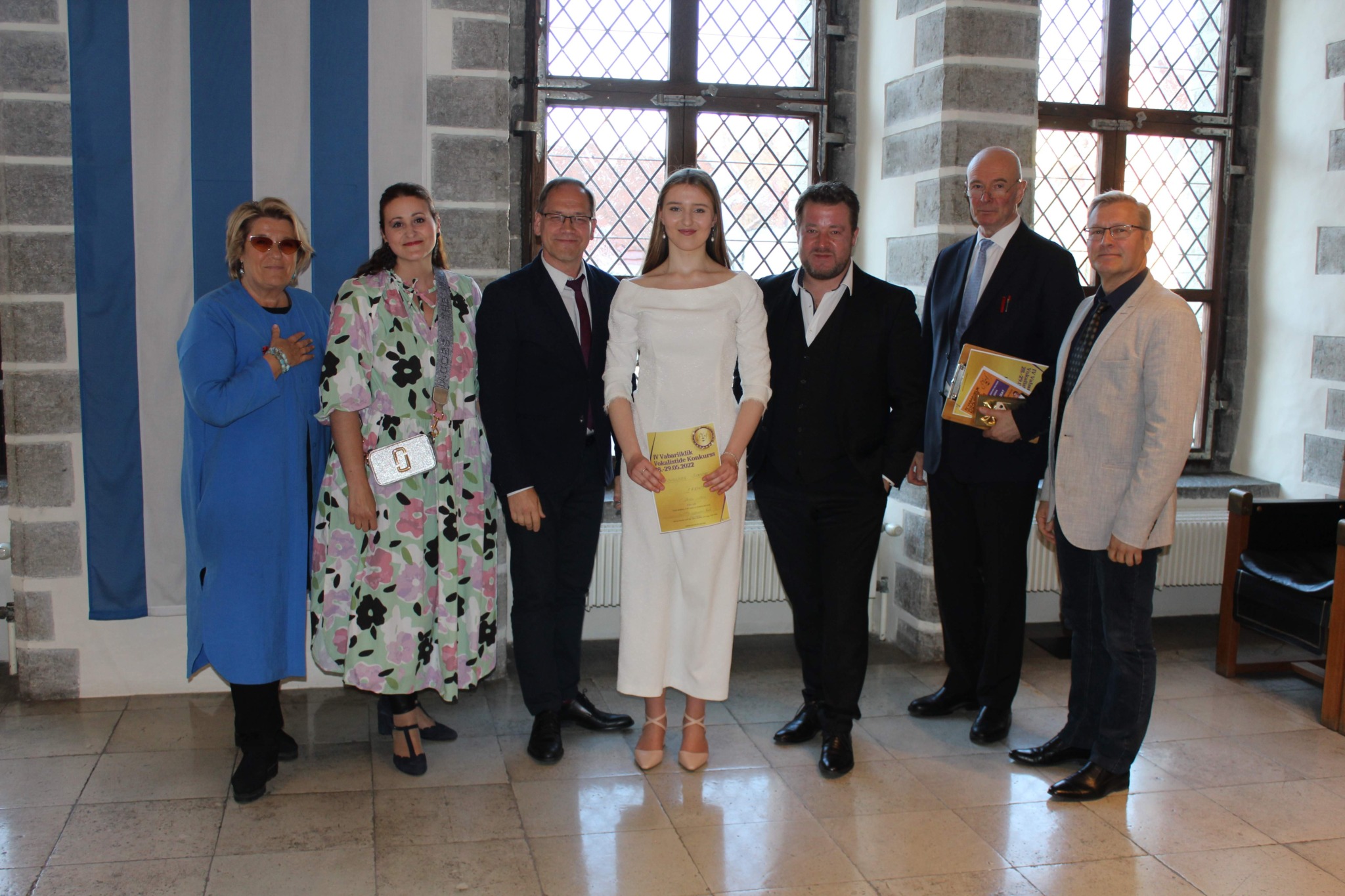 UUS EESTIMAA TALENT I IV Vabariikliku vokalistide konkursi võitjaks kuulutati 19. aastane sopran Annabel Soode