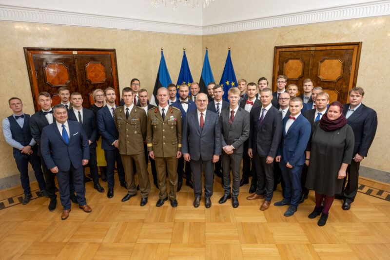 Riigipea tänas suurõppusel Siil osalenud reserviste ja ettevõtjaid (Foto Raigo Pajula)