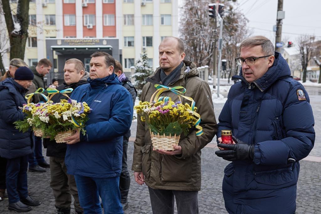 Eesti-Ukraina Lillede asetamine Holodomori memoriaalile