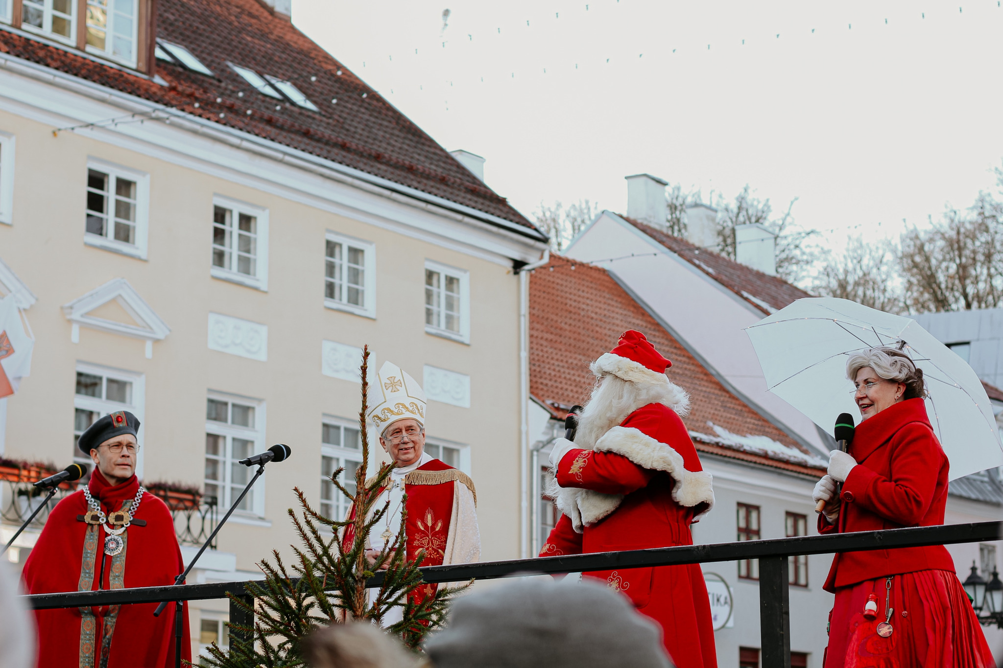 Jõululaupäeval kuulutatakse Tartu raekoja platsil välja jõulurahu