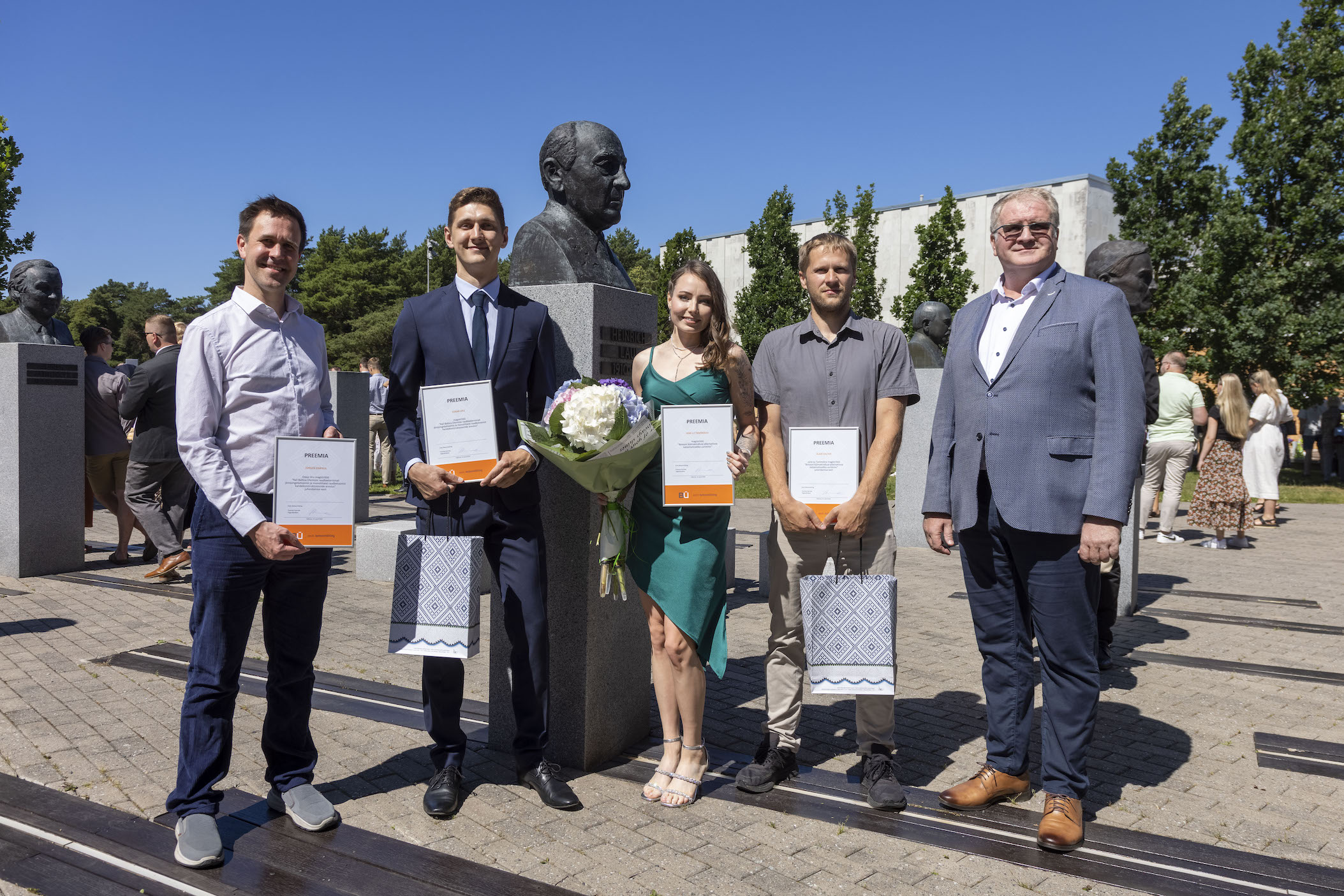 Betooniühingu üliõpilastööde preemiad said Oskar Aru ja Jane-Ly Tammekivi