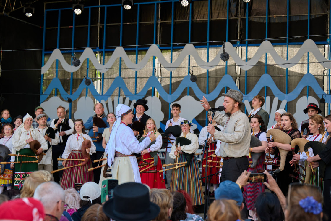 Üldlaulu- ja tantsupidu Iseoma Foto Rein Leib