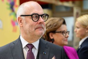 President-Alar-Karis-avas-Bologna-lasteraamatumessi-Foto-Raigo-Pajula-64