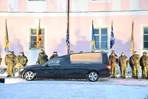 Vabariigi-President-Arnold-Ruutli-arasaatmine-081-Foto-Raigo-Pajula